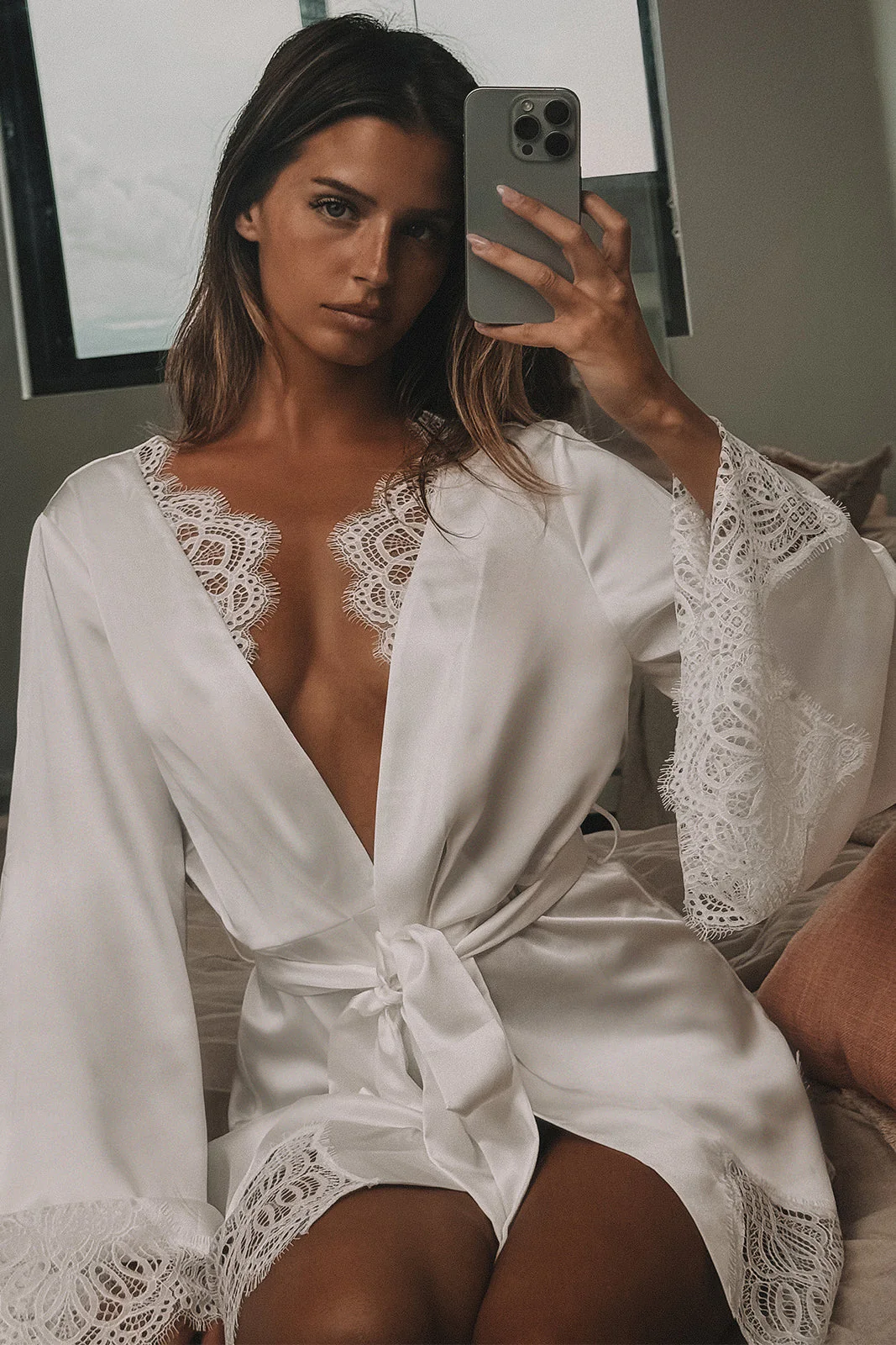 Como Satin Robe - Image 3