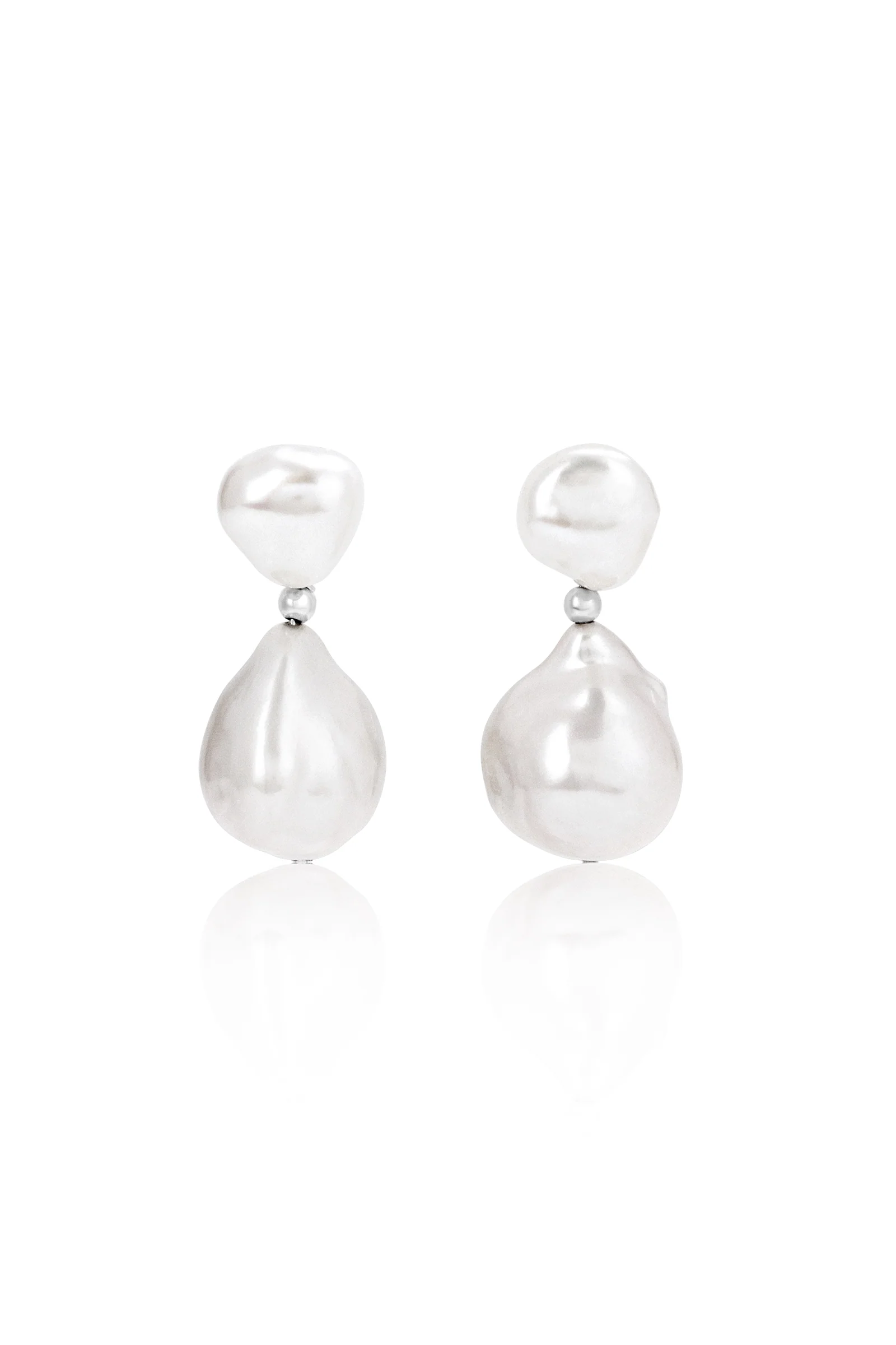 Luna Pearl Earrings - Image 13