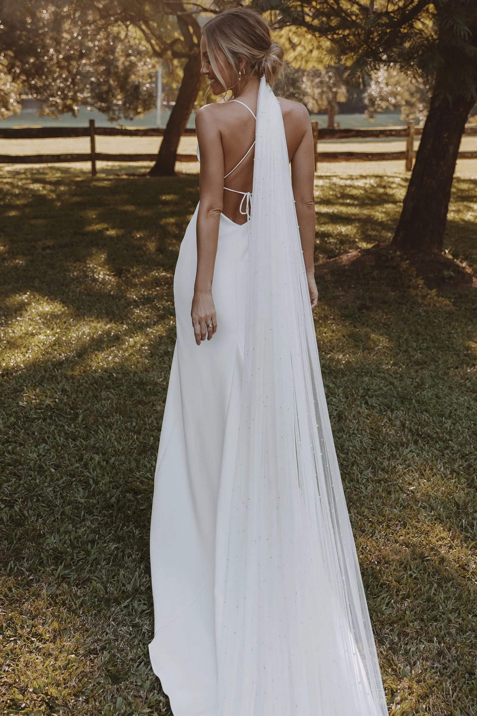 Pearly Long Veil - Image 5