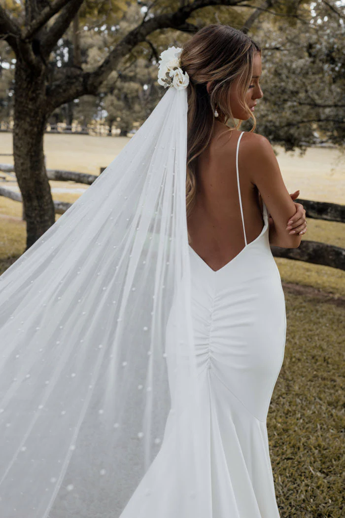Pearly Long Veil - Image 7