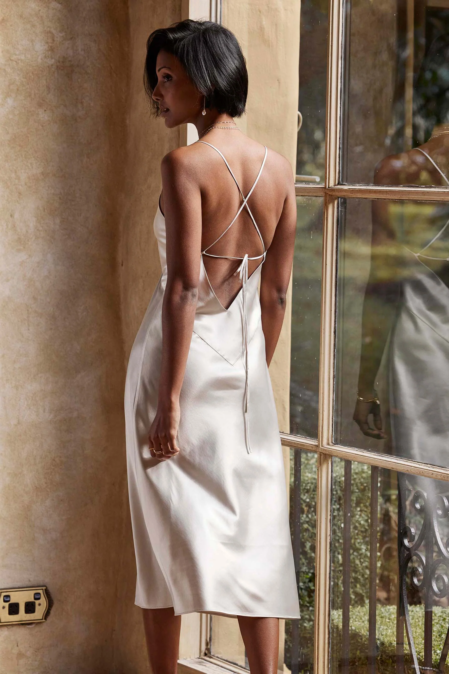 Silky Satin Midi Moonshine - Image 4