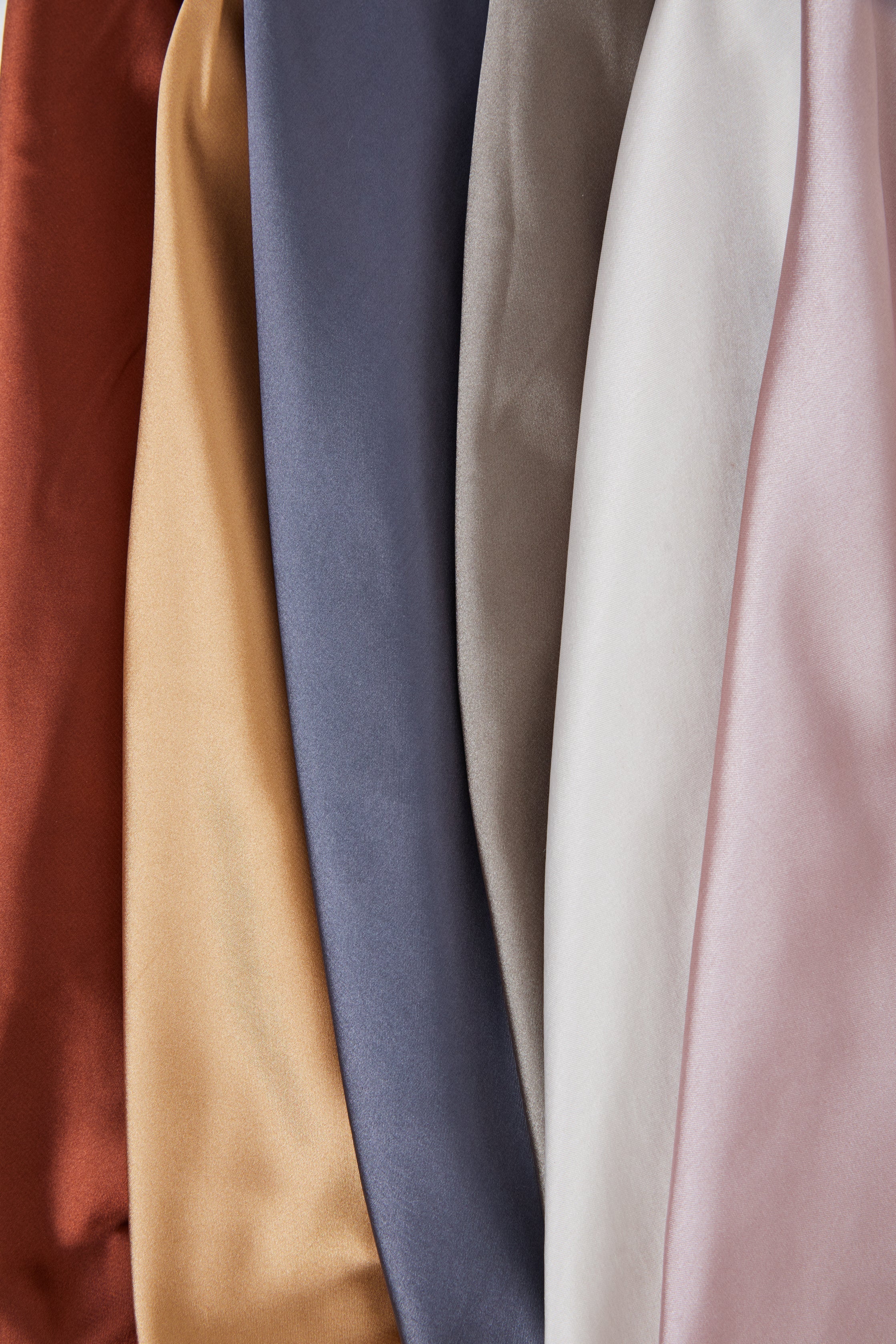 Silky Satin Mini Steele - Image 7